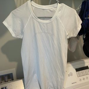 Lululemon swiftly tech